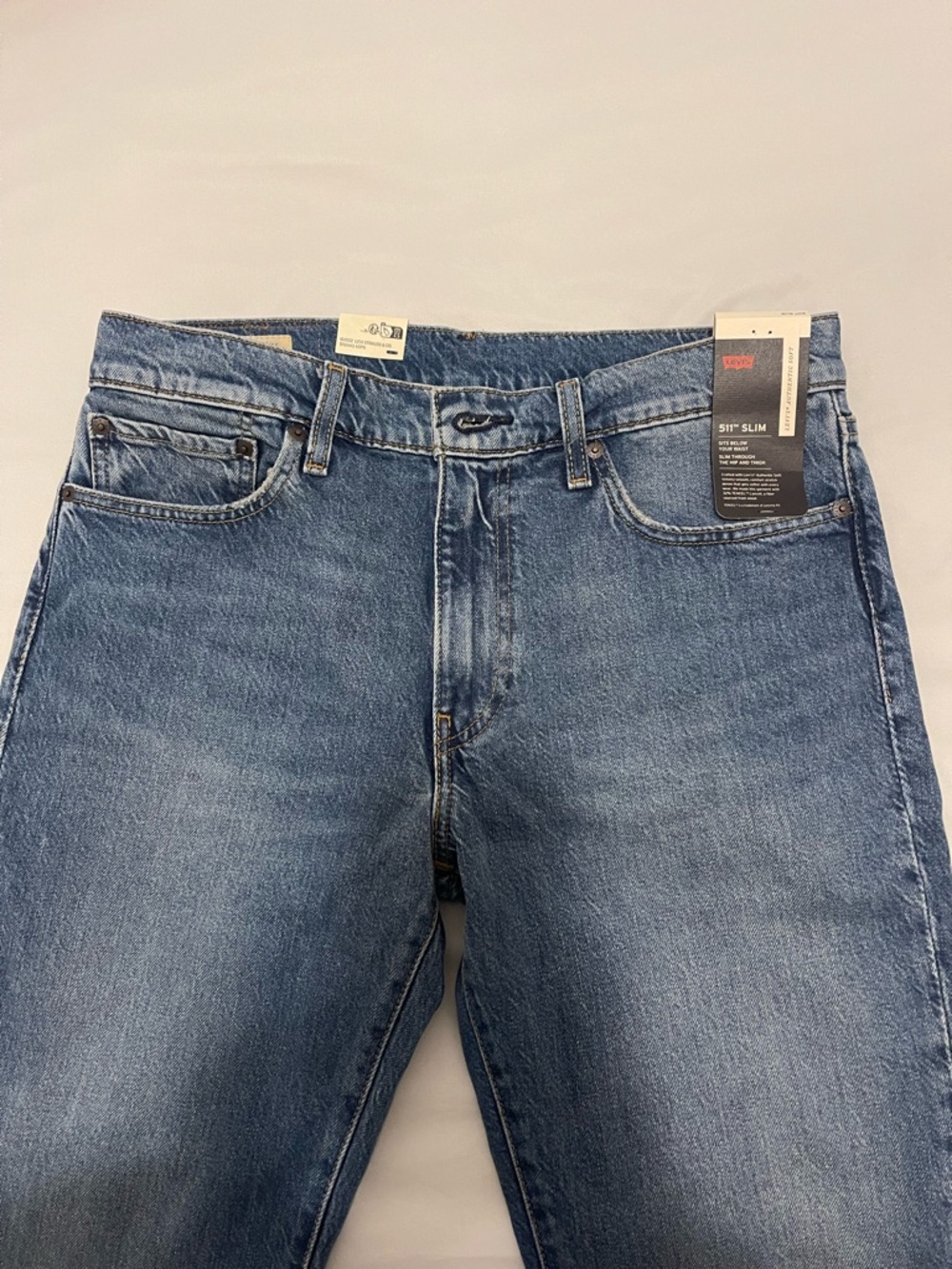 Levi's Slim Men's Jeans in Washed Blue Denim